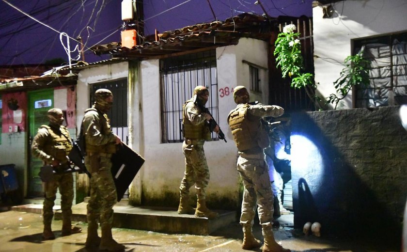 Operação cumpre 39 mandados contra Orcrim ligada ao tráfico de drogas em Maceió e Messias