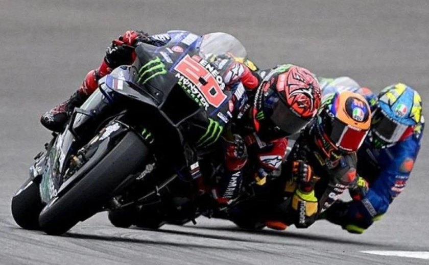 Quartararo sobra em Portugal, vence primeira do ano e vira líder da MotoGP