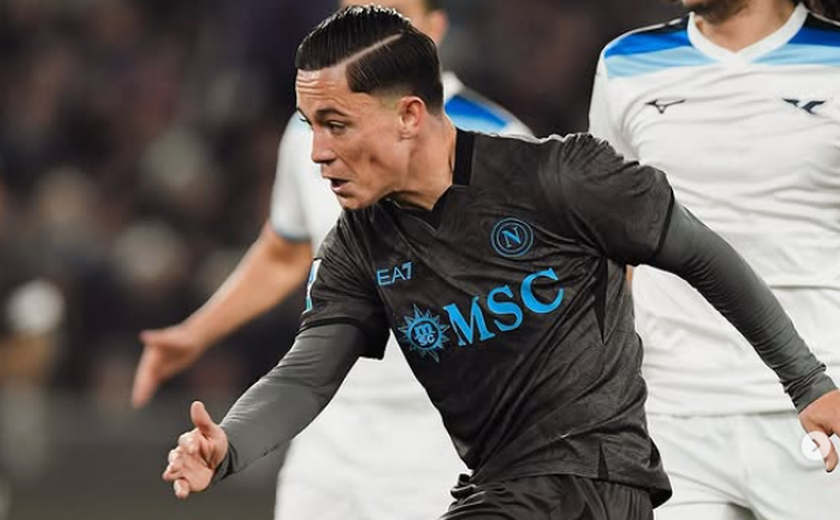 Napoli cede empate no final do jogo contra a Lazio em Roma e tem liderança no Italiano ameaçada