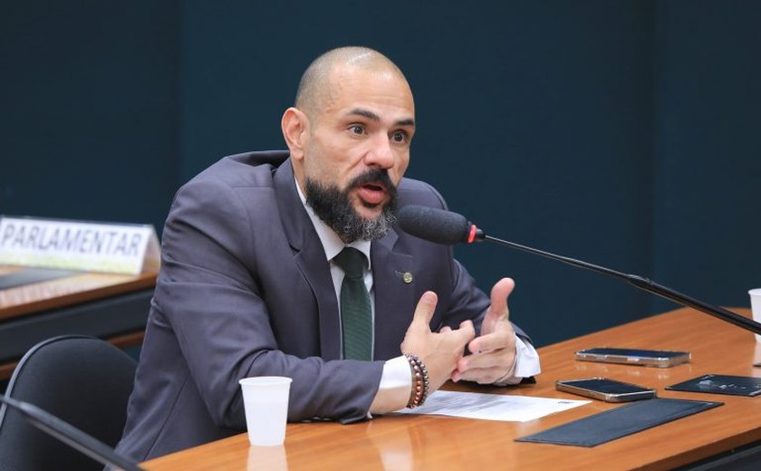 Comissão aprova projeto que isenta pessoas idosas de biometria em atendimento médico