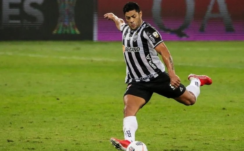 Com dois gols de Hulk, Atlético-MG supera o Democrata e mantém os 100% no Mineiro