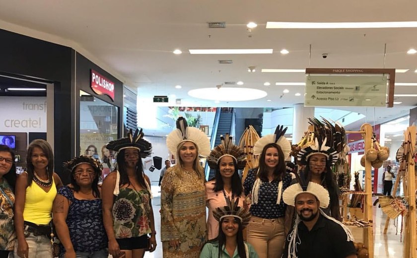 Indígenas de Palmeira expõem arte em Shopping de Maceió