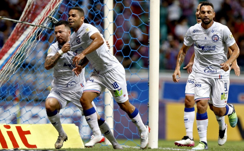 Grêmio perde confronto direto com o Bahia e fica mais perto da Série B