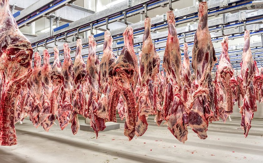 China abre investigação sobre importação de carne bovina
