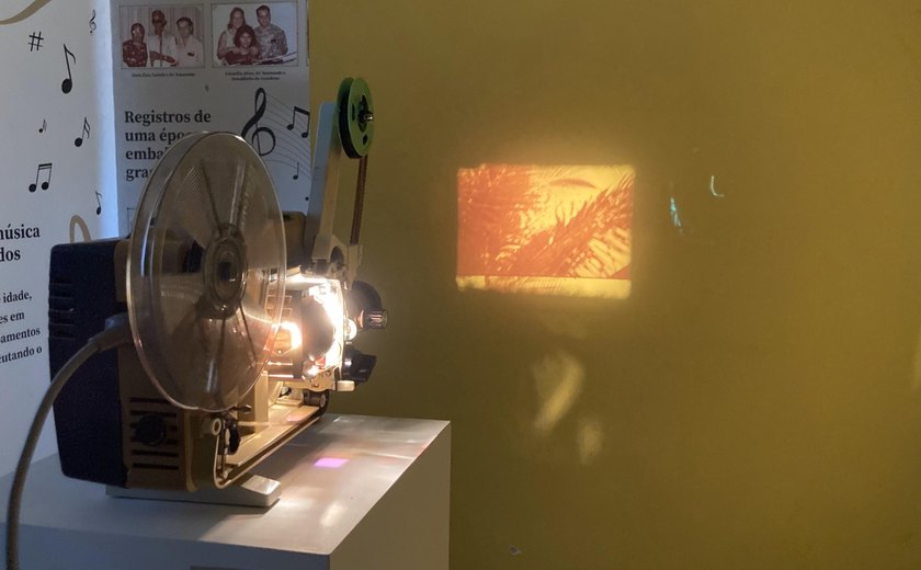 Museu da Imagem e do Som de Alagoas recebe doação de um projetor super 8