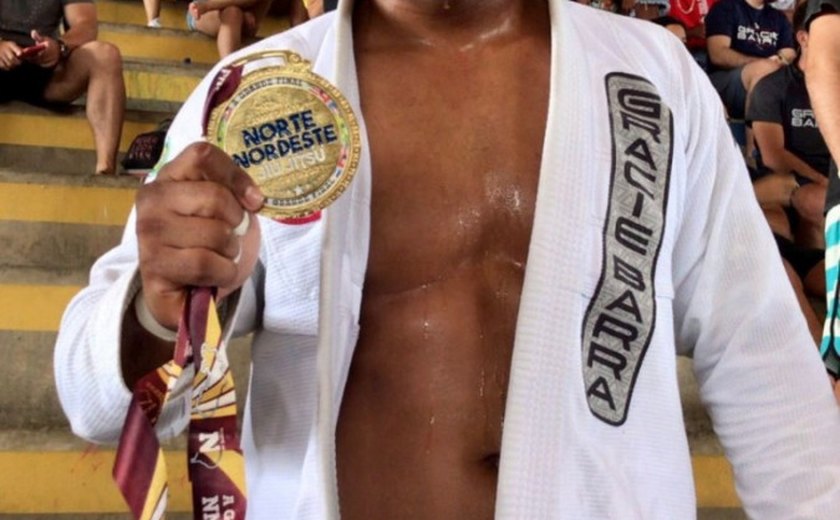 Ítalo Ribeiro é medalhista de ouro no Campeonato Norte/Nordeste de jiu-jitsu