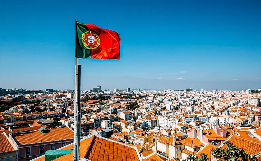 Elevador da Glória: maioria das vítimas mortas em descarrilamento em Lisboa era estrangeira