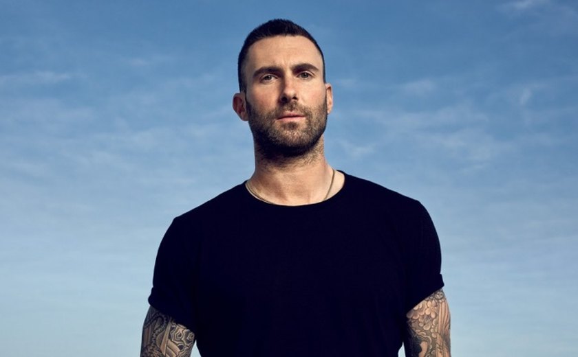 O barbeiro que deixou o cabelo de Levine na régua