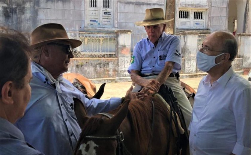 Cavaleiros da Expedição Velho Chico estão em Penedo