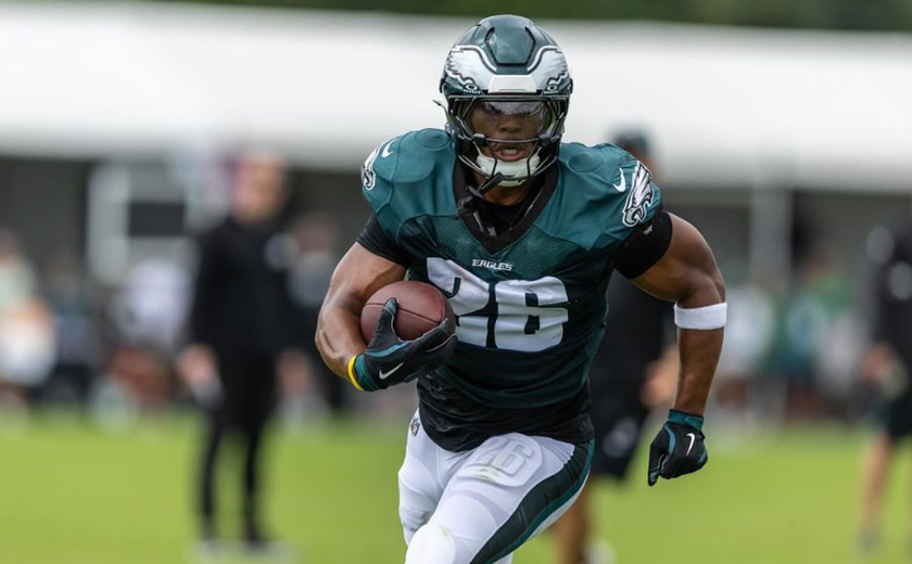 NFL no Brasil: Eagles têm brilho de Saquon Barkley e vencem Packers em 'tiroteio' ofensivo