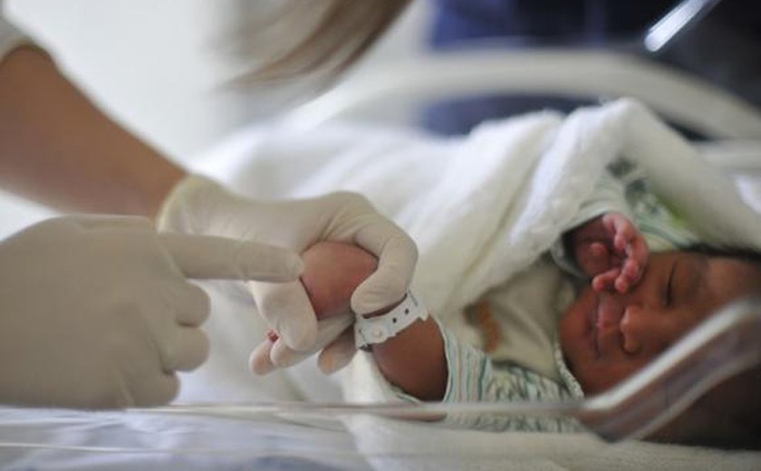 Recém-nascidos devem fazer Teste do Pezinho até o 5º dia de vida