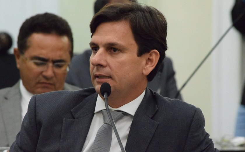 Marcelo Beltrão propõe Sessão Especial para debater atuação de “Faculdades Fantasmas” em AL