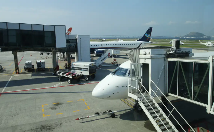 Sem passageiros, sem aviões, sem benefícios: novo aeroporto do Paquistão é um mistério