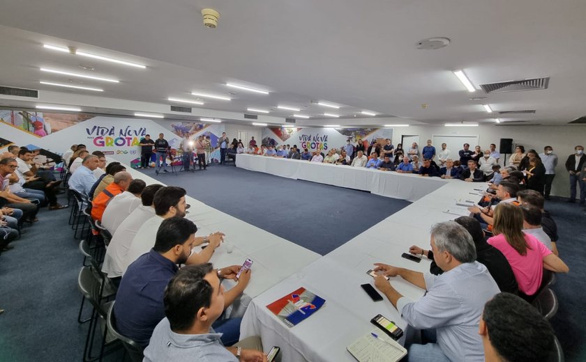 Prefeitos se reúnem e discutem situação dos municípios após fortes chuvas