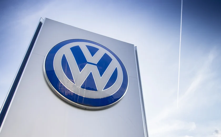 Após considerar fechar fábricas, Volkswagen abandona acordo trabalhista e abre caminho para cortes de empregos