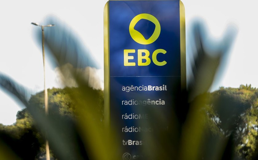 Aniversário da Agência Brasil é lembrado no plenário da Câmara