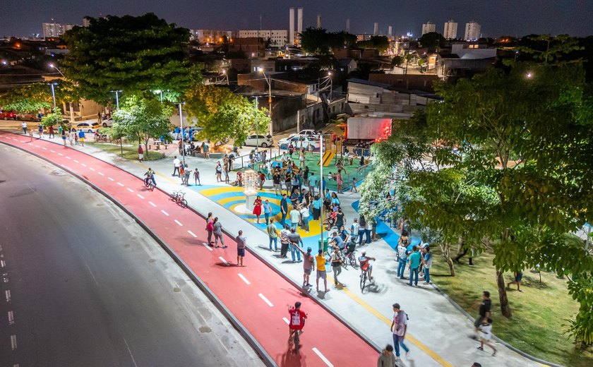 JHC entrega Praça Gastão Florêncio Miranda totalmente revitalizada na Santa Lúcia