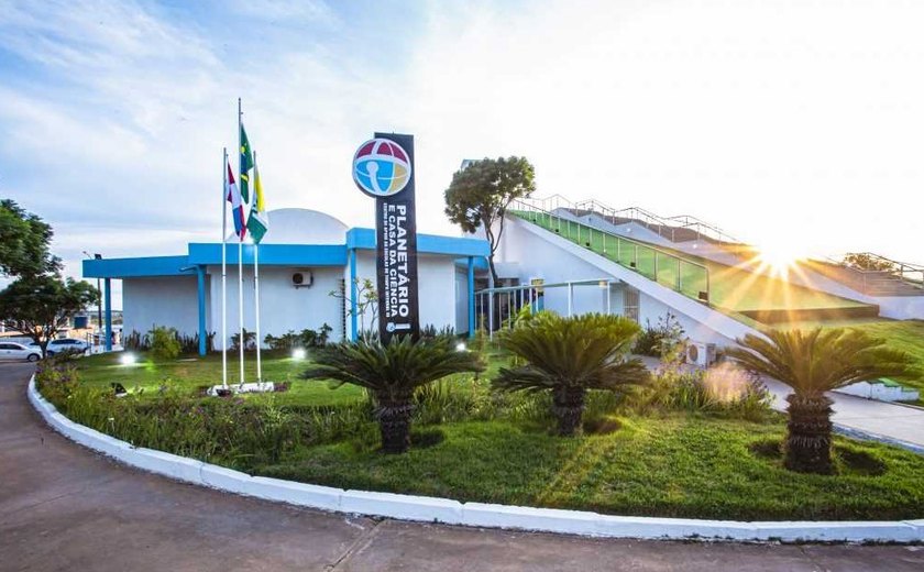 Aulões preparatórios para a OBA e OBAFOG são disponibilizados pelo Planetário de Arapiraca