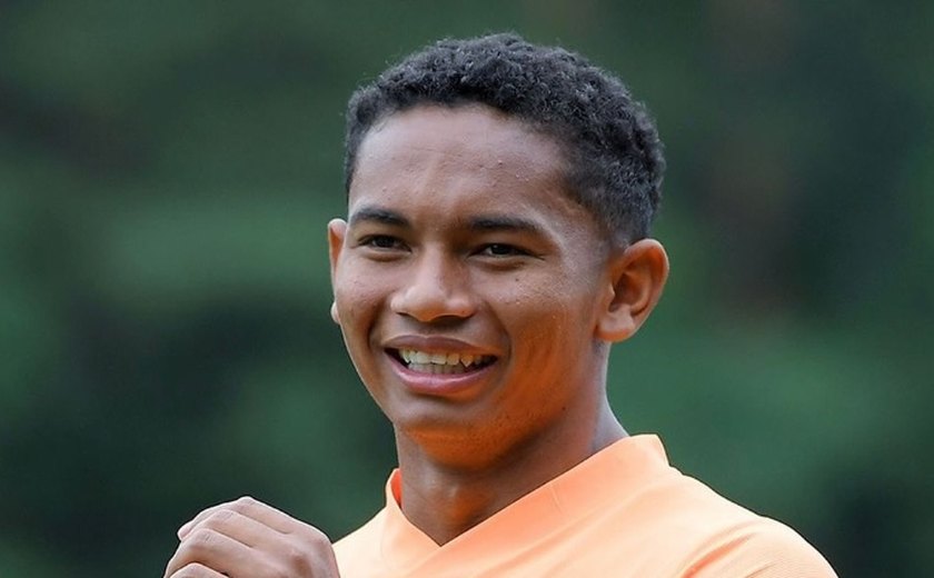 Shakhtar Donetsk contrata o meia-atacante Eguinaldo, jovem revelação do Vasco, por R$ 18,2 mi