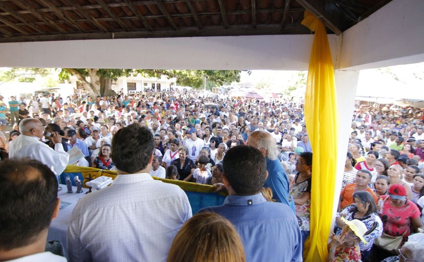 Missa da Frei Damião tem presenças de prefeito, Governador e Ministro