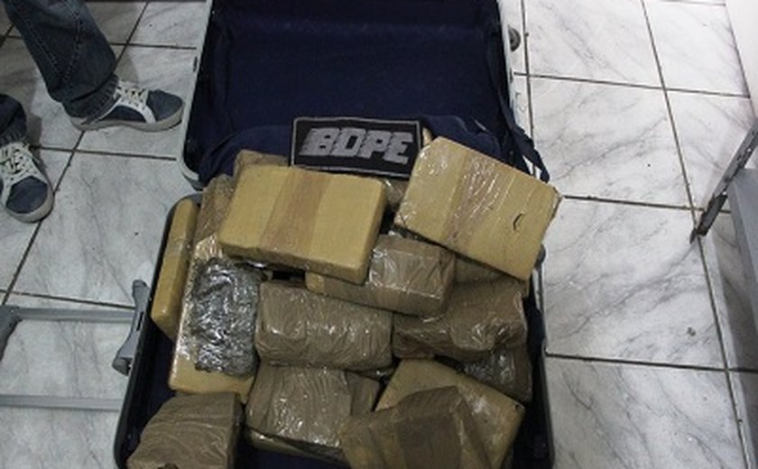 Bope apreende mais de 28 kg de maconha em mala de viagem em Maceió