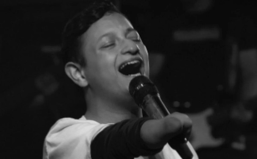 Pai de Rodriguinho, cantor que morreu aos 17 anos, presta homenagem na web
