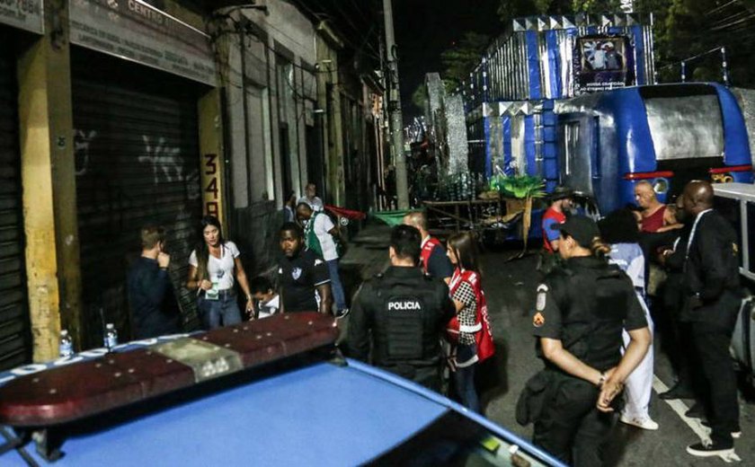 Menina que teve perna amputada após acidente no Rio está ‘estável’, diz tia