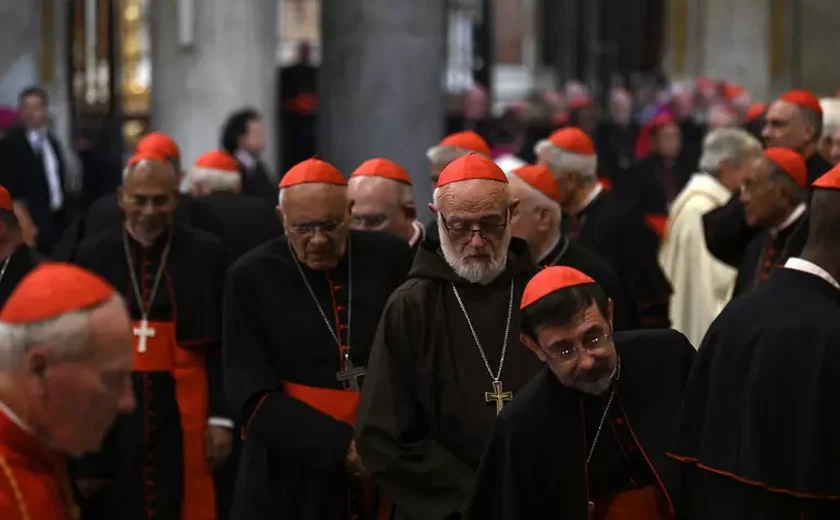 Progressistas e conservadores, o tabuleiro de xadrez do conclave