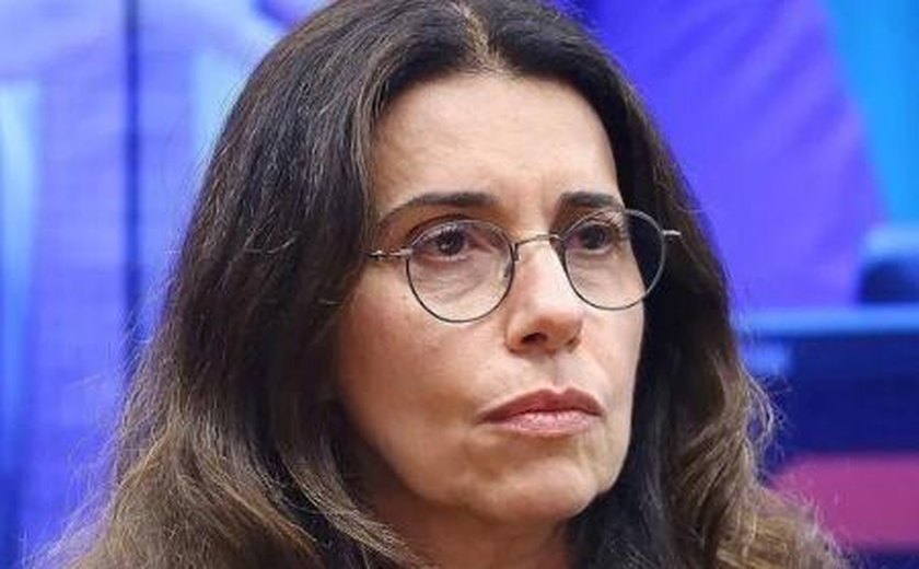 Ex-diretora da Americanas desembarca em SP após se entregar em Portugal