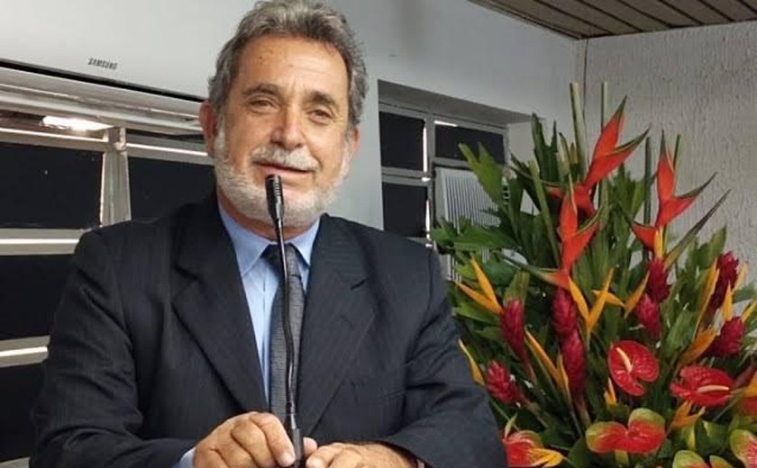 Ex-vereador Agenor Leôncio sofre infarto em Palmeira dos Índios; ele foi transferido para Maceió