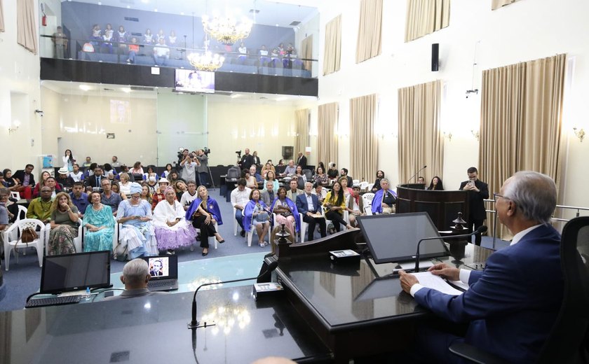 Assembleia homenageia o poeta alagoano Jorge de Lima