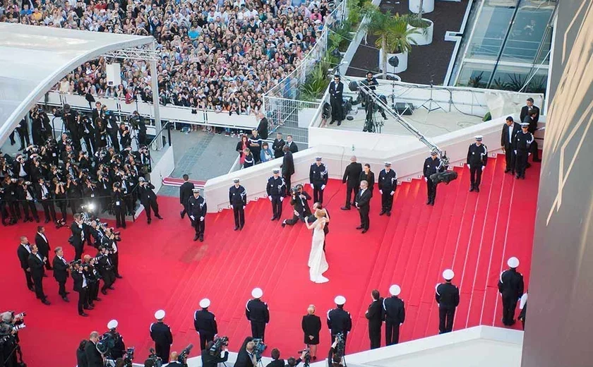 Polícia investiga se incêndio criminoso causou apagão em Cannes horas antes do fim do festival