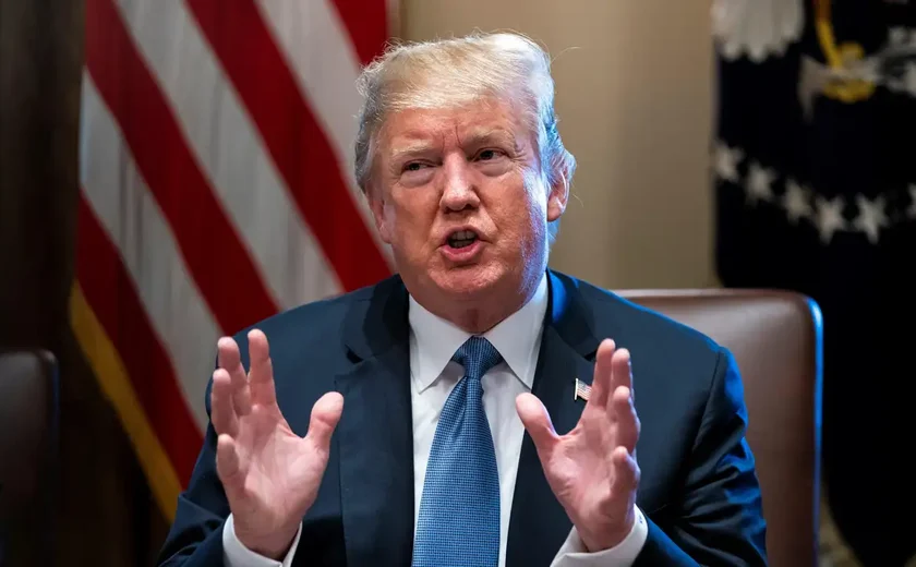 Trump diz que Bolsonaro não é seu amigo, mas critica investigação no Brasil: “É uma caça às bruxas”