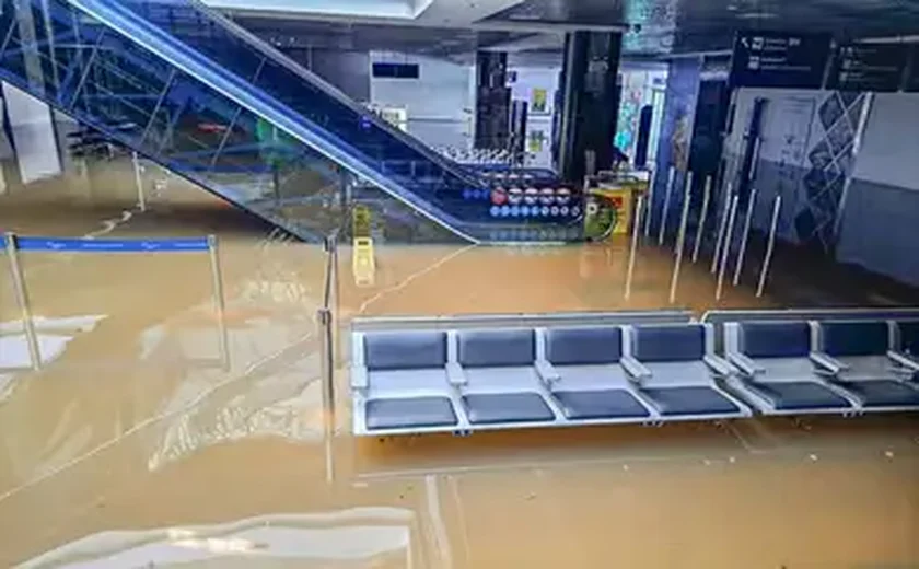 Terminal de cargas do aeroporto de Porto Alegre volta a operar