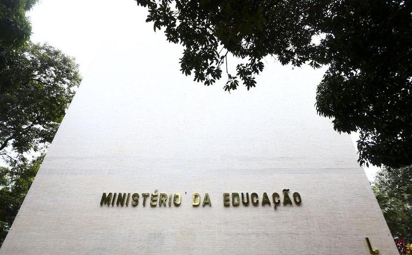 MEC já repassou mais de R$ 1 bilhão para educação em 2023