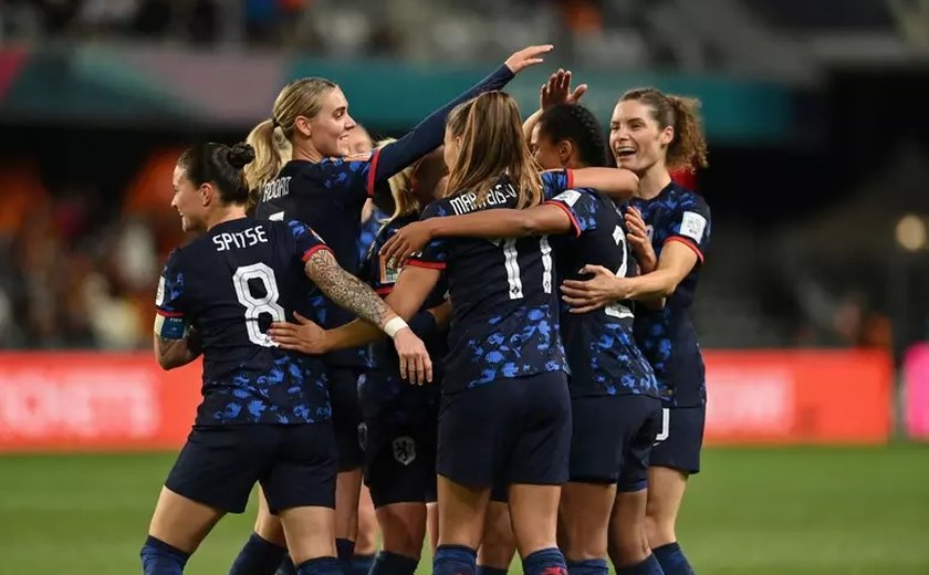 Holanda goleia o Vietnã e avança, e EUA sofrem para empatar com Portugal e garantir classificação