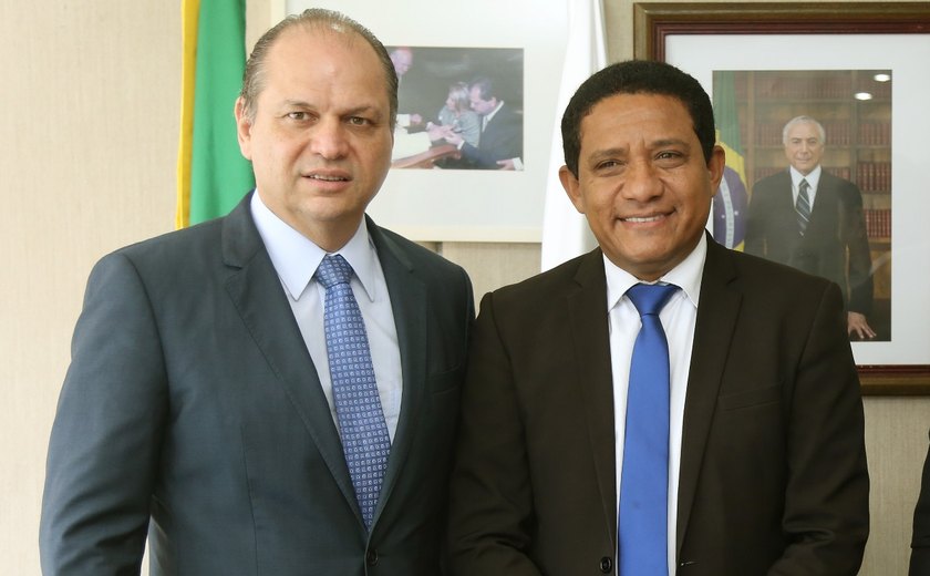Prefeito Júlio Cezar e ministro da Saúde Ricardo Barros se reúnem em Brasília