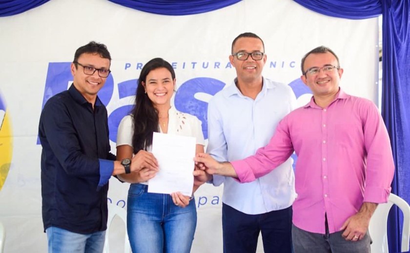 Prefeito do Passo de Camaragibe dá posse a nova diretora da Unidade Mista Dr. Carlos Gomes