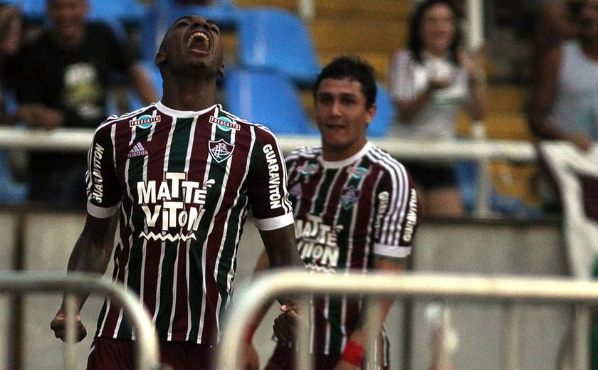 Fluminense ignora reservas do Flamengo e goleia rival por 4 a 0 na Arena Pantanal