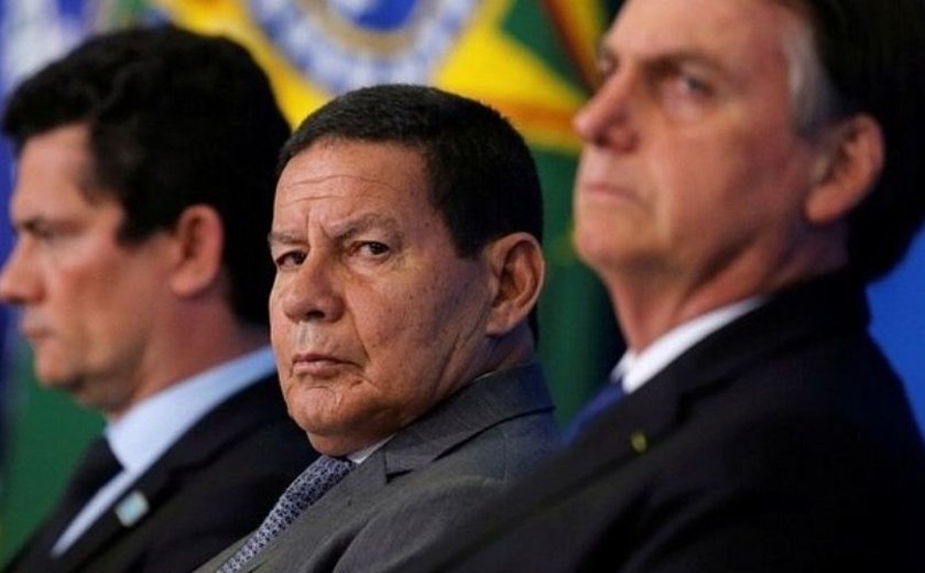 Bolsonaro e Mourão esticam feriado e têm agenda vazia na Quarta-Feira de Cinzas