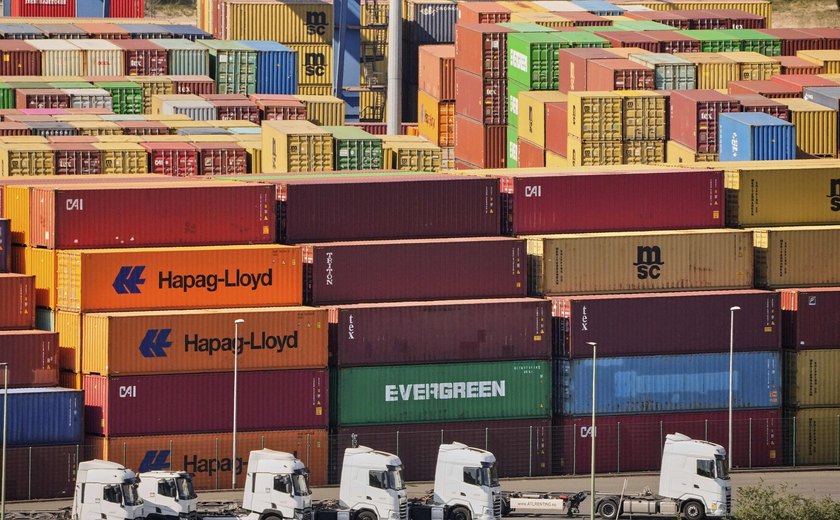 UE pretende impor € 100 bilhões em tarifas a produtos dos EUA se negociações não resultarem em nada