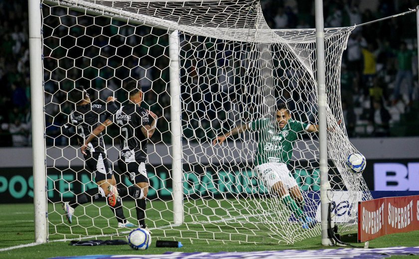 Guarani e Ponte Preta empatam em clássico de Campinas pela Série B