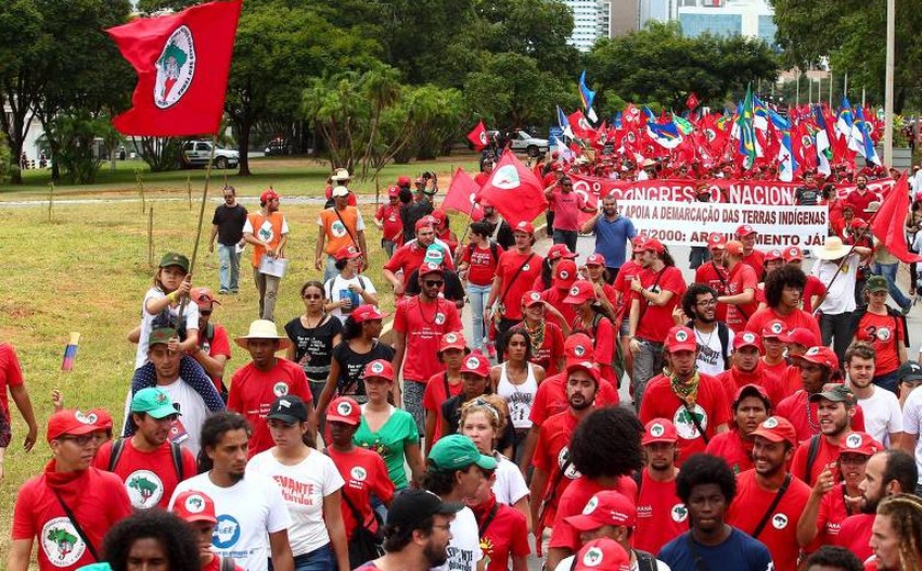 Pauta do pacote 'anti-MST' que pune invasores de terra chega ao Senado; entenda