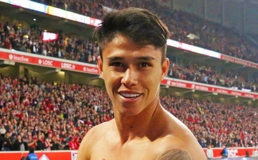 Luiz Araújo brilha no ataque do Fla, ganha parabéns de Neymar, e deve substituir Cebolinha