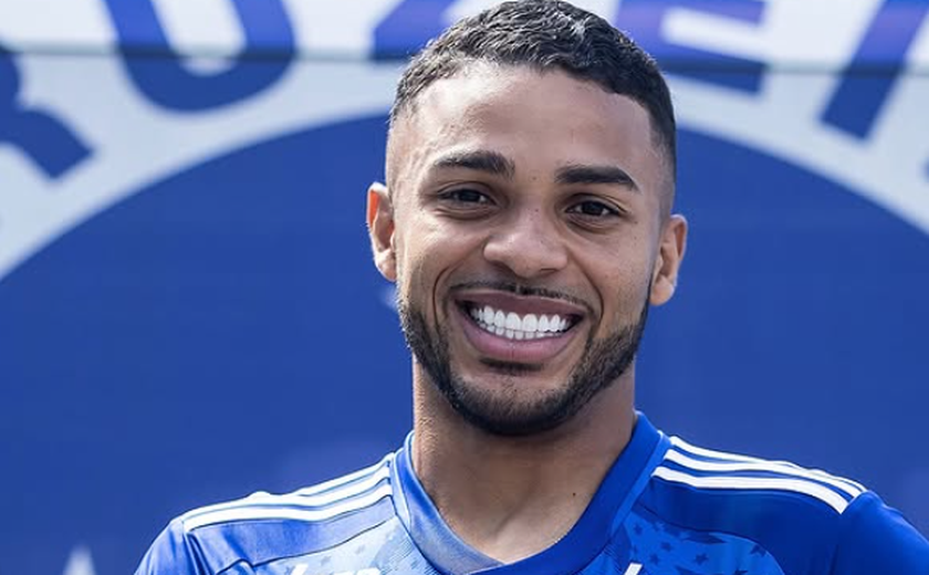 Após quase ser reforço do Palmeiras, Wanderson troca o Internacional pelo Cruzeiro