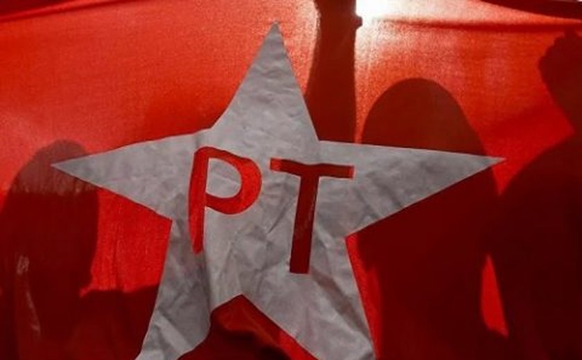 PT deixa de repassar valor milionário a candidaturas de negros e mulheres