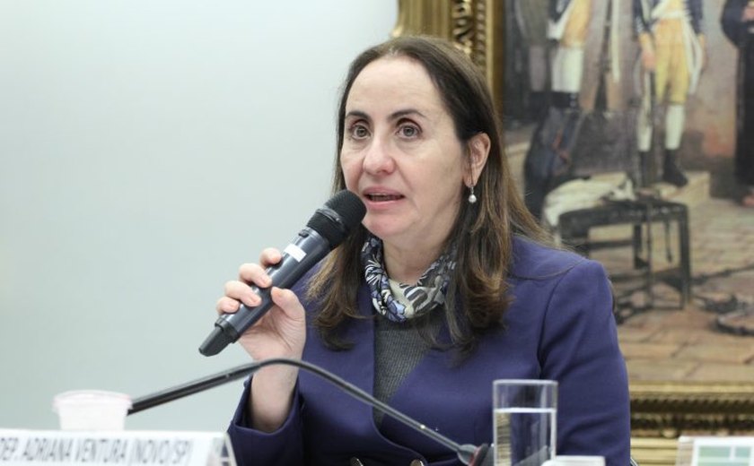 Deputada pede respeito no debate dentro das universidades