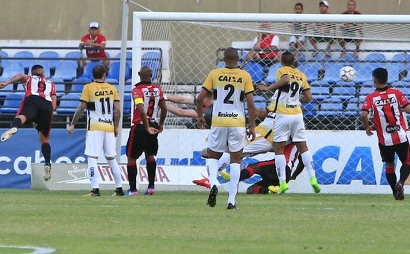 Em duelo de técnicos estreantes, Criciúma leva a melhor com vitória de virada sobre o CRB