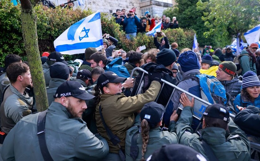 Homem ataca manifestantes pró-Israel no Colorado e FBI fala em 'terrorismo'