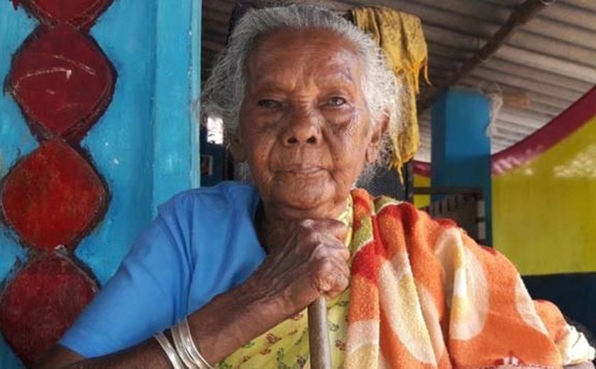 Idosa de 105 anos se torna heroína na Índia por ajudar aldeia a acabar com hábito de defecar a céu aberto